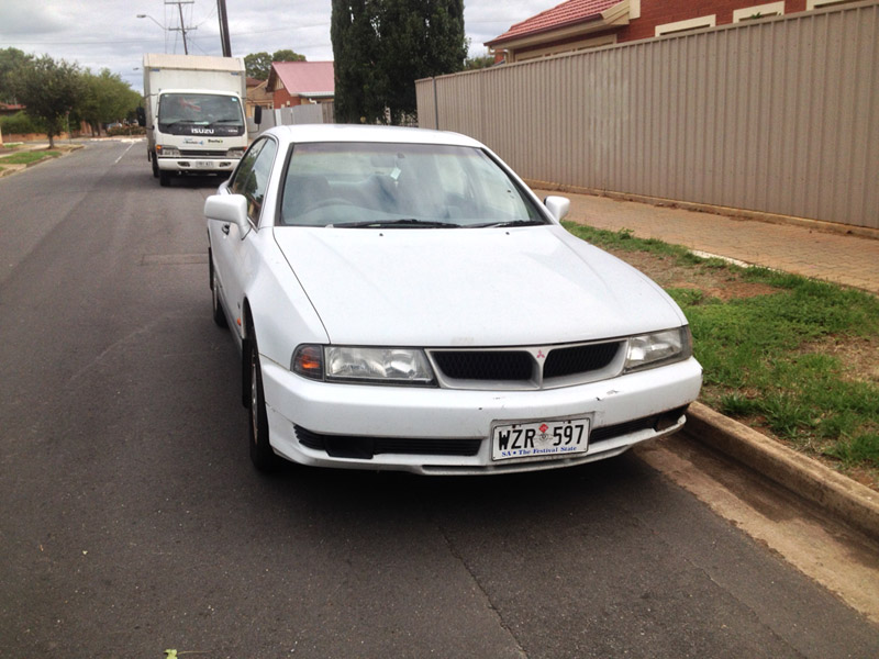 �������� MITSUBISHI MAGNA